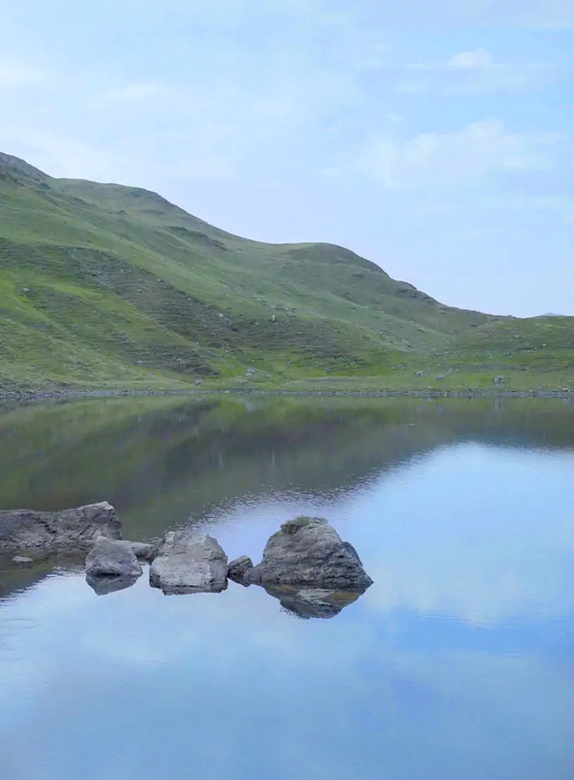 An example of what the ocean looks like when viewed through HD lenses